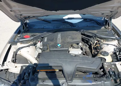 2013 BMW 320I xDrive z USA, uszkodzony, nr VIN WBA3C3C54DF982032